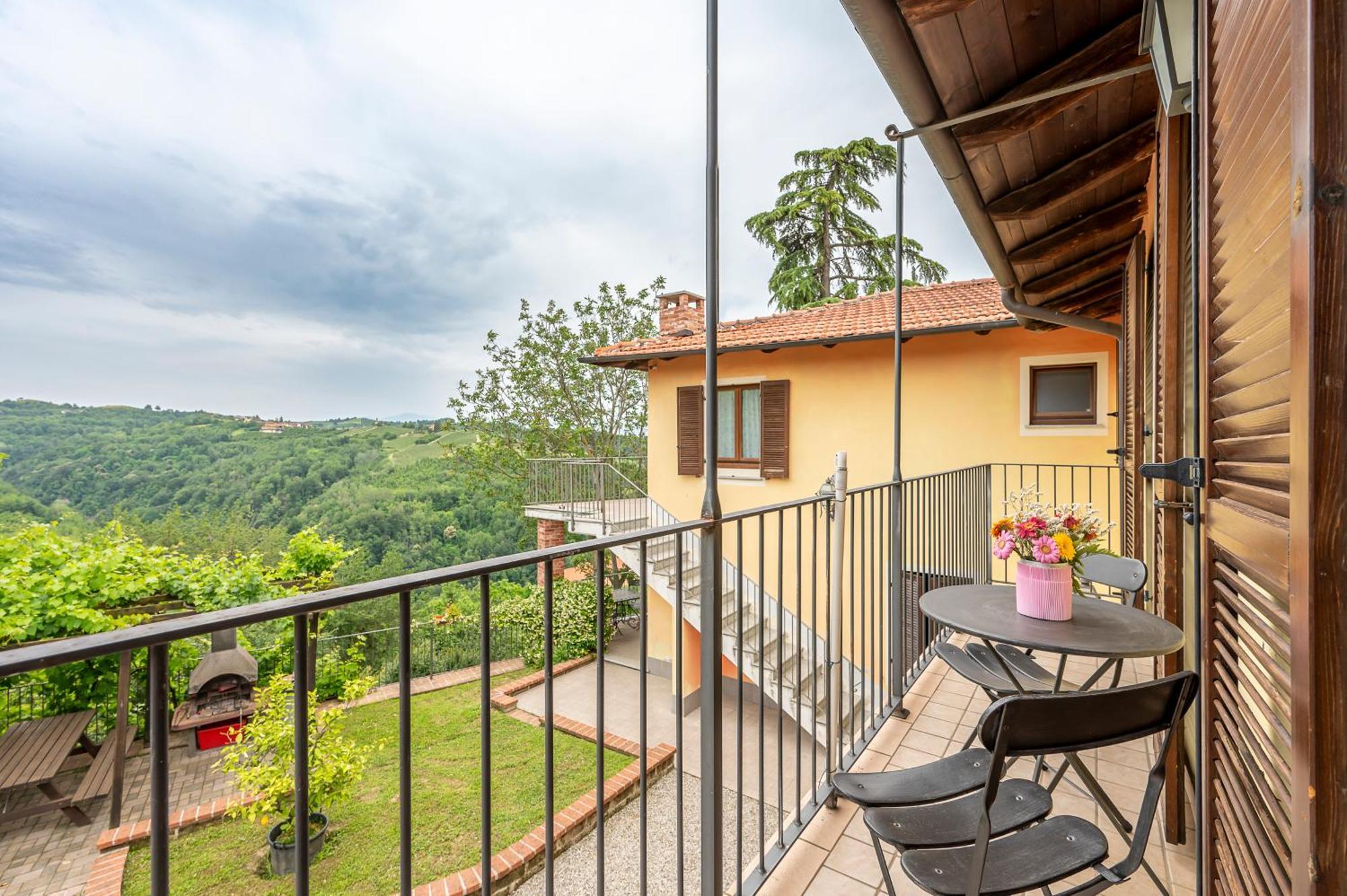 Agriturismo Cantine Bevione - Family Apartments Farigliano Экстерьер фото